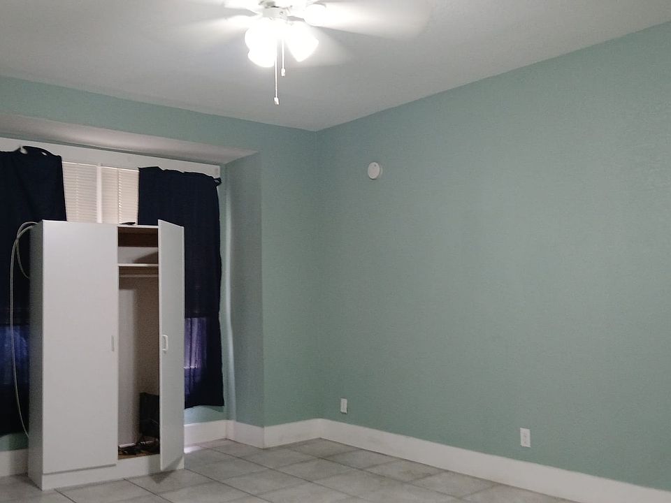 1st image of 316 W Columbus Dr #B