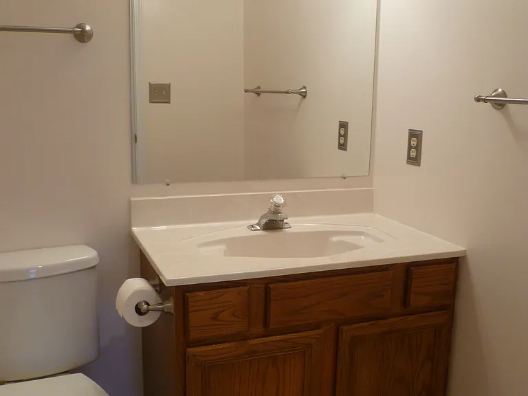 3530 Churchill Dr — Photo 3