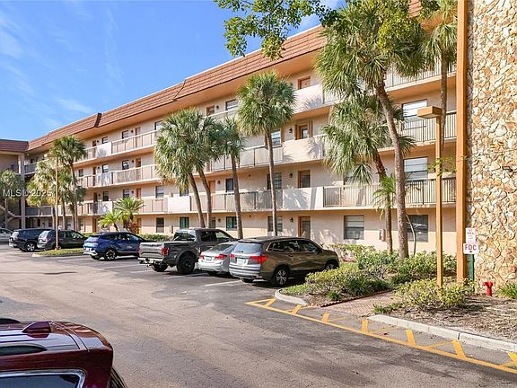 2nd image of 4975 E Sabal Palm Blvd APT 214