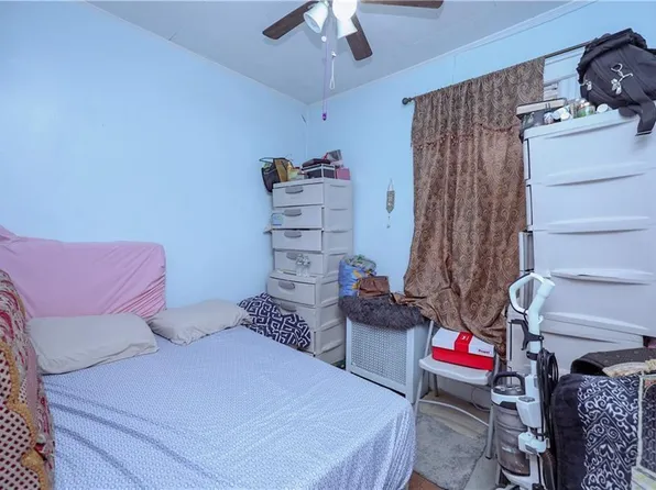 1722 70th Street image 14 of 28