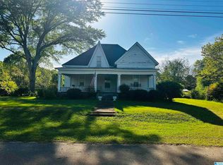 355 Knowles Ave, Lineville, AL 36266