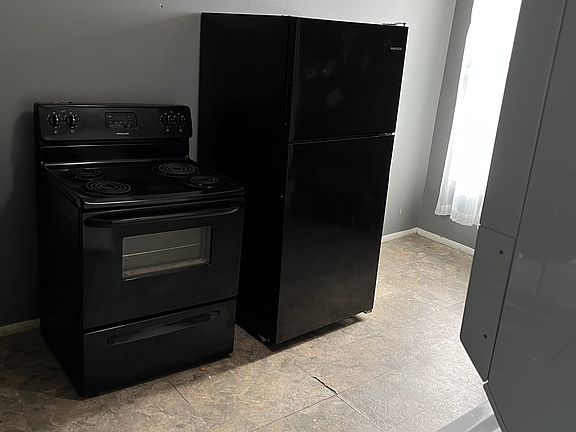 5th image of 443 Lincoln St #443