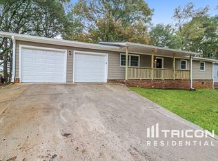 2906 Deshong Dr, Stone Mountain, GA