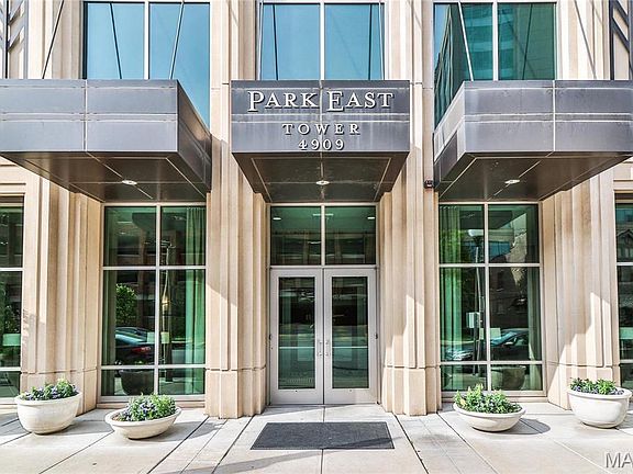 3rd image of 4909 Laclede Ave APT 1606