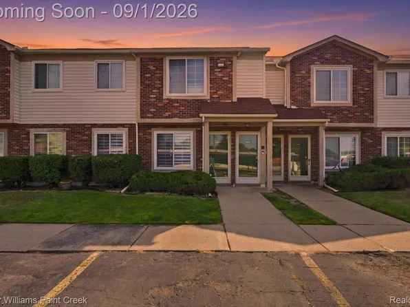 31842 Kelly Rd #3, Roseville, MI 48066
