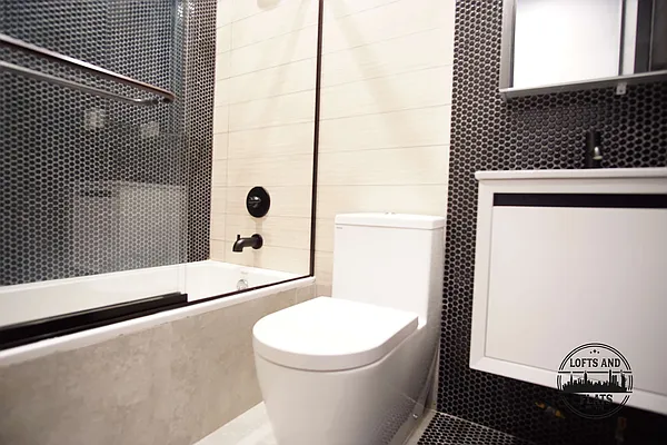 Rented by Lofts and Flats LLC | media 39
