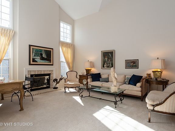 5th image of 2117 Warrington Ct