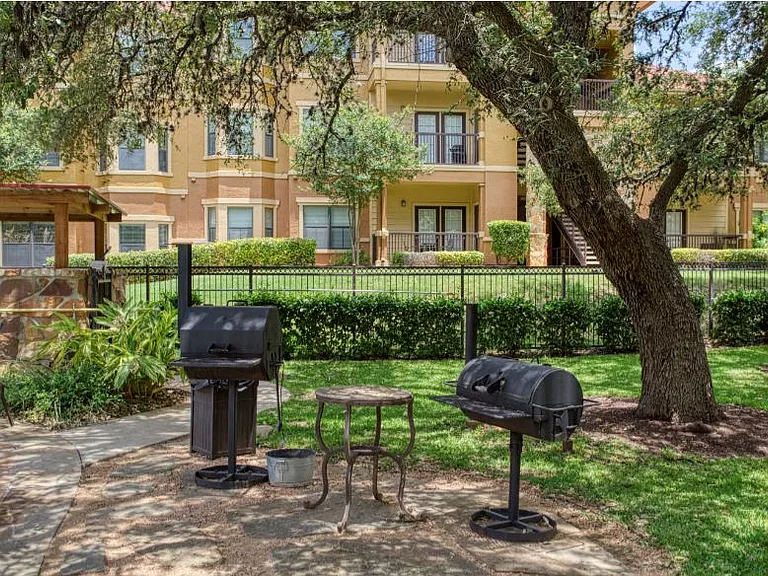 Montecristo BBQ Area