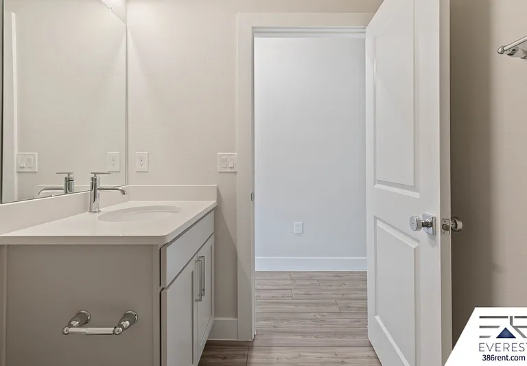 59 Breeze Hill Ln — Photo 32