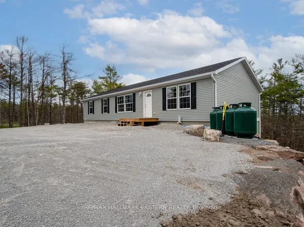 1862 Lakehurst Rd, Trent Lakes, ON K0L 1J0