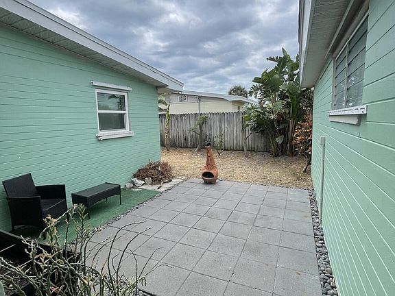 2nd image of 3900 Oriole Ave