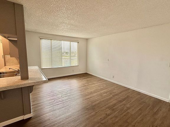3rd image of 4247 Montalvo St APT 8