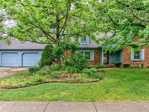 2nd image of 637 Elm Dr