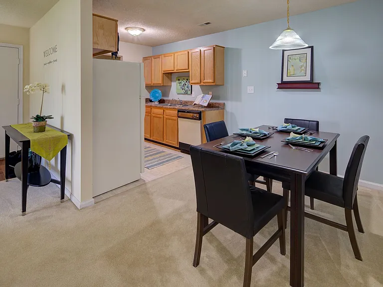 Hunter's Mill Apartments — Photo 21