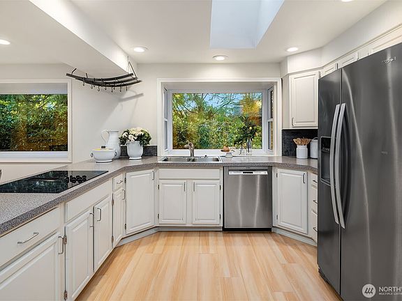 5th image of 2001 77th Avenue NE