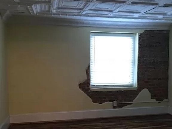 4th image of 521 N Liberty St Ste 240