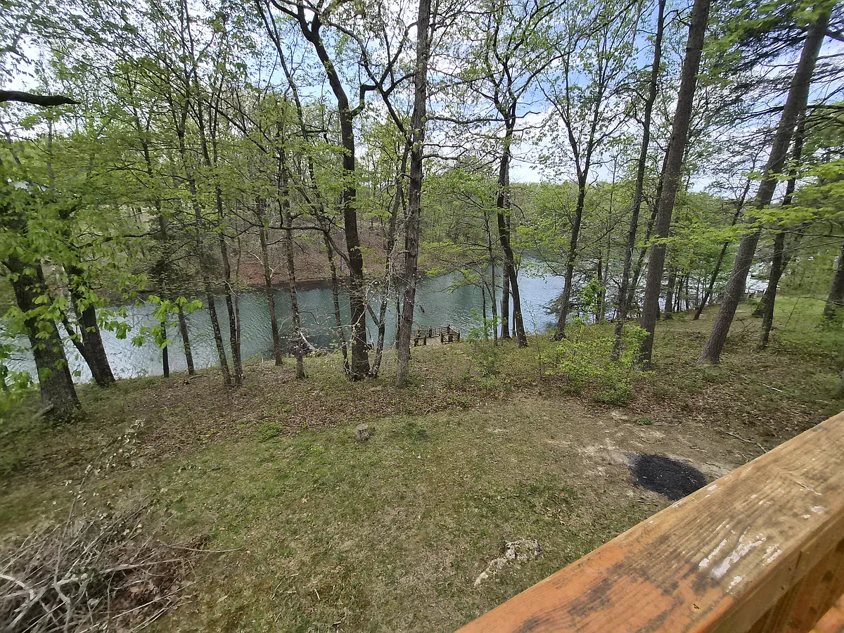 Building Photo - 1016 Hickory Hill Dr