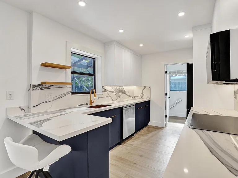 1250 SW 4th St — Photo 19
