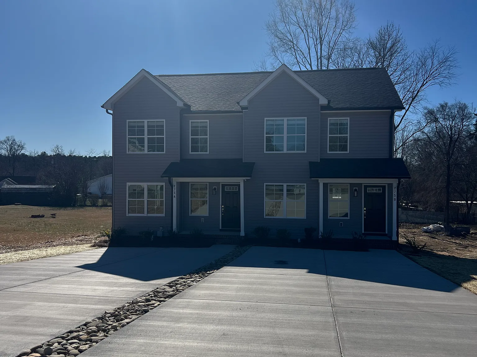3 bed, 2.5 bath, 1394 sqft, $1,795 — Photo 1