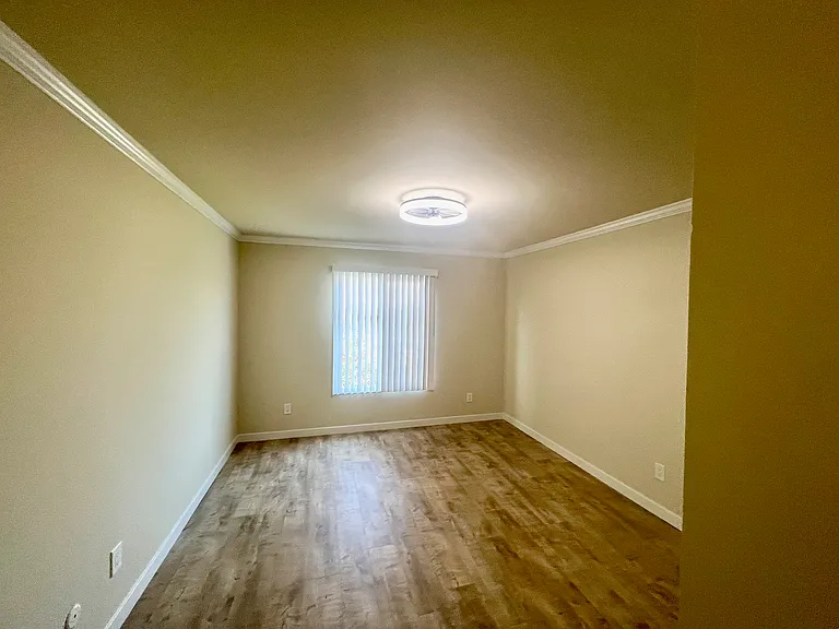 433 Pioneer Drive — Photo 35