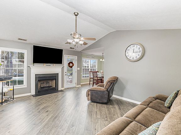 5th image of 1100 Sandwell Ct