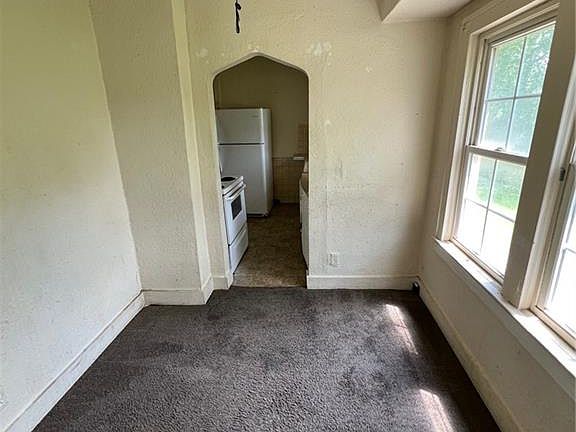 5th image of 2135 N 34th St