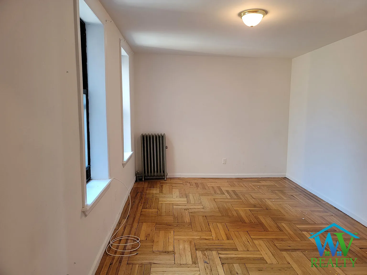1 bed, 700 sqft, $1,930 — Photo 2