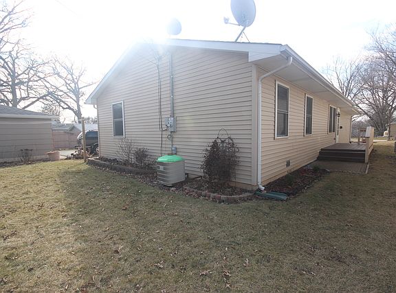 5th image of 333 N Prospect Dr