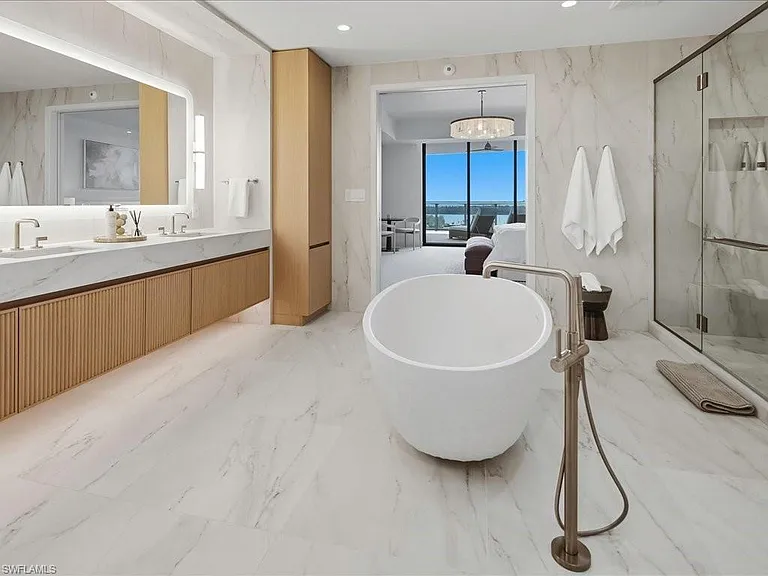 5100 Seagrass Blvd #306 — Photo 32