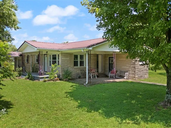 241C White Rd, Brownsville, KY 42210