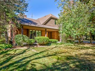 1807 Cherry Valley Rd, Woodstock, IL 60098