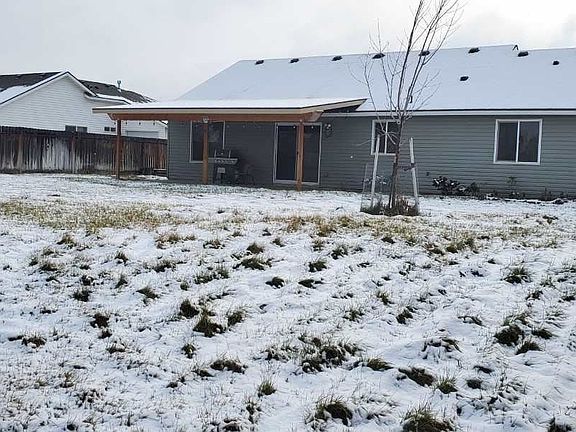 2nd image of 5001 Seville Dr