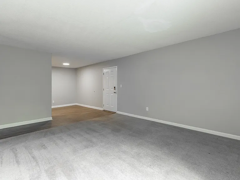 East Ridge Flats and Townhomes — Photo 16