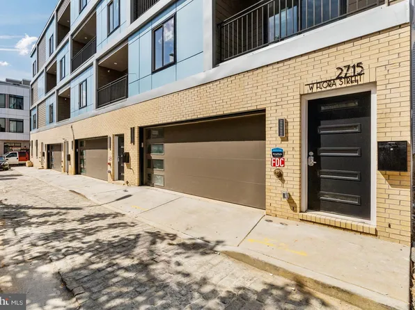 2717 W Flora St, Philadelphia, PA 19121