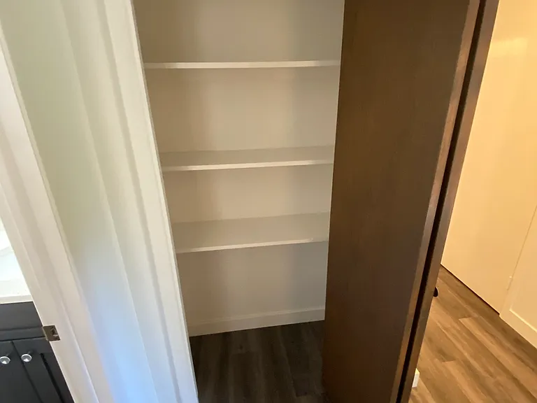 1475 Chambers Dr — Photo 8