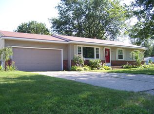 1714 Fairview St, Jenison, MI 49428