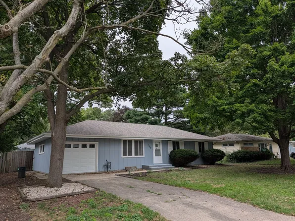 1606 Normandy Dr, Champaign, IL 61821