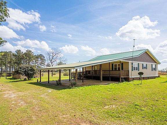 4th image of 135 Eleven Bridges Rd