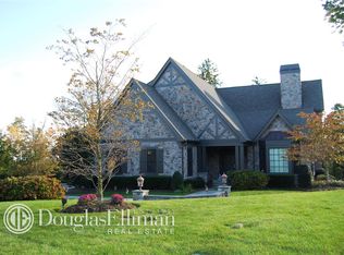 27 Westgate Rd, Muttontown, NY 11791