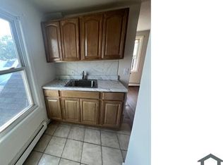 15 Goodwin Ave APT 3, Newark, NJ 07112