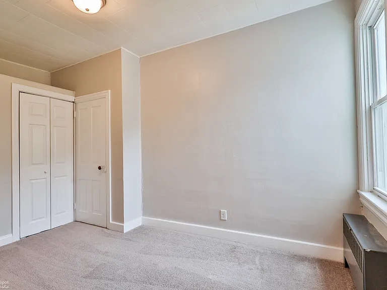 805 Main St — Photo 32