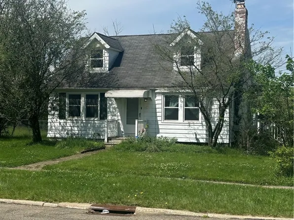 694 McKinley Ave, Bedford, OH 44146
