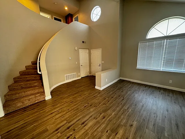 625 Roscommon Pl — Photo 40