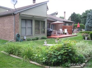 3D Eisenhower Cir, Jacksonville, IL 62650