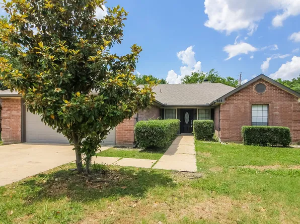 834 Green Pastures Dr, Cedar Hill, TX 75104