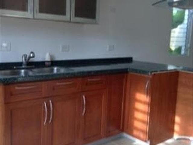 2nd image of 42 Plaza Mosaico