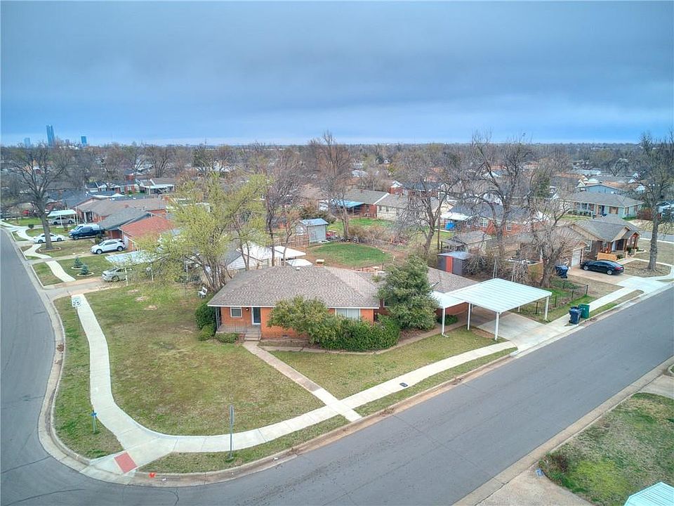 1st image of 633 SW 51st St