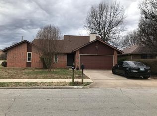 326 E Greenwood St, Springfield, MO 65807