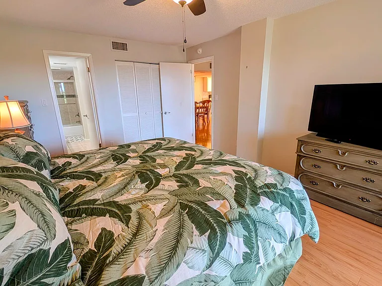 6124 43rd St W — Photo 11