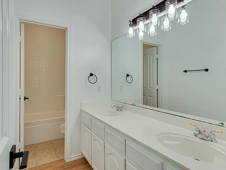 4725 Bristol Trace Trl — Photo 27